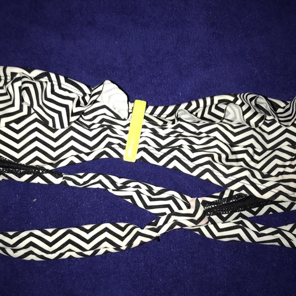 Bathing suit bundle - Picture 4 of 6